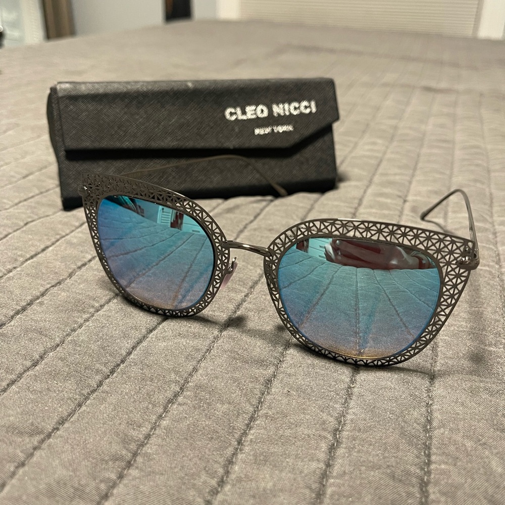 Cleo Nicci Sunglasses